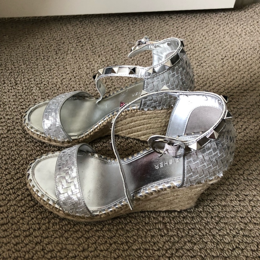 Marc Fisher platform